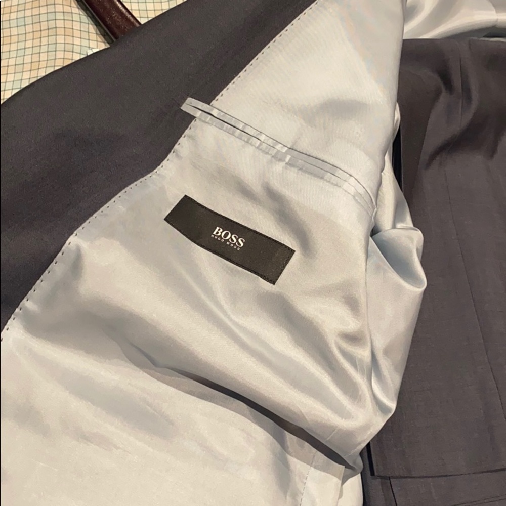 Mid blue melange boss suit